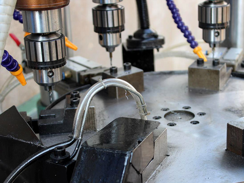 鉆攻機攻絲要不要加油？