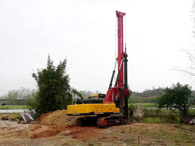 鉆孔機怎么打地基?地基好工具