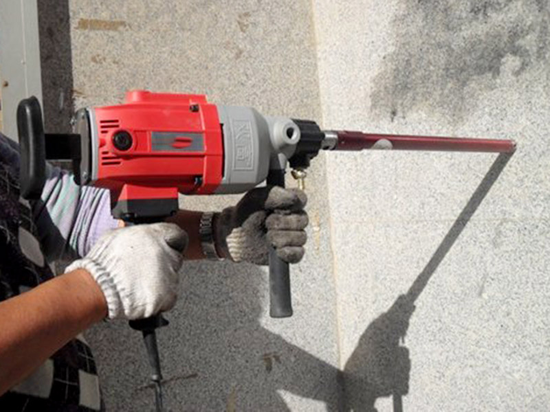 買個鉆孔機(jī)鉆孔怎么樣?非常有必要